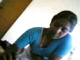 Desi maid gives oral