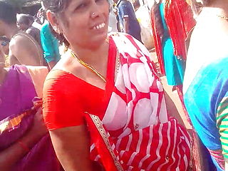 Madurai tamil red hot saree look of uber sexy school woman in public