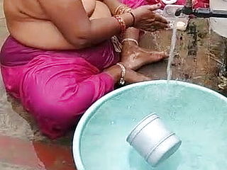 Indian Aunty bathing