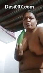 Desi Hefty Aunty Frolicking with cucumber inwards cootchie